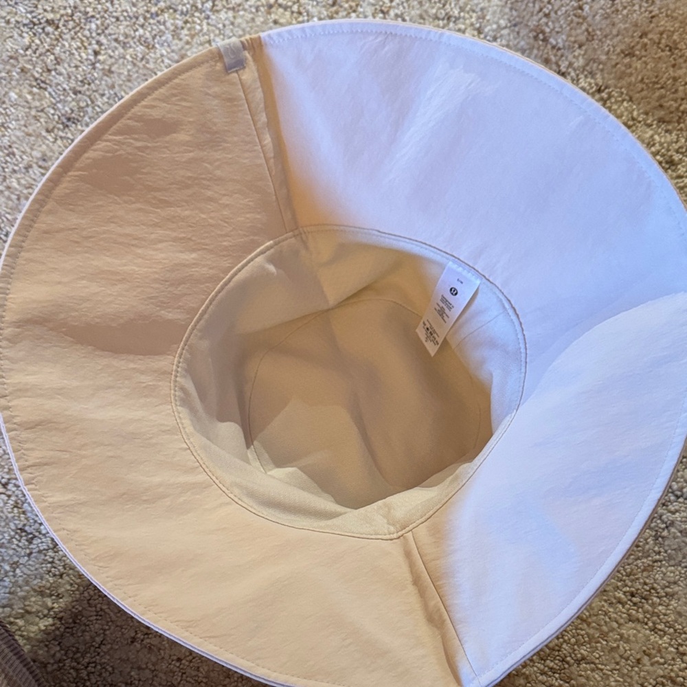 Lululemon Athletica Cream Bucket Hat - Picture 6 of 7